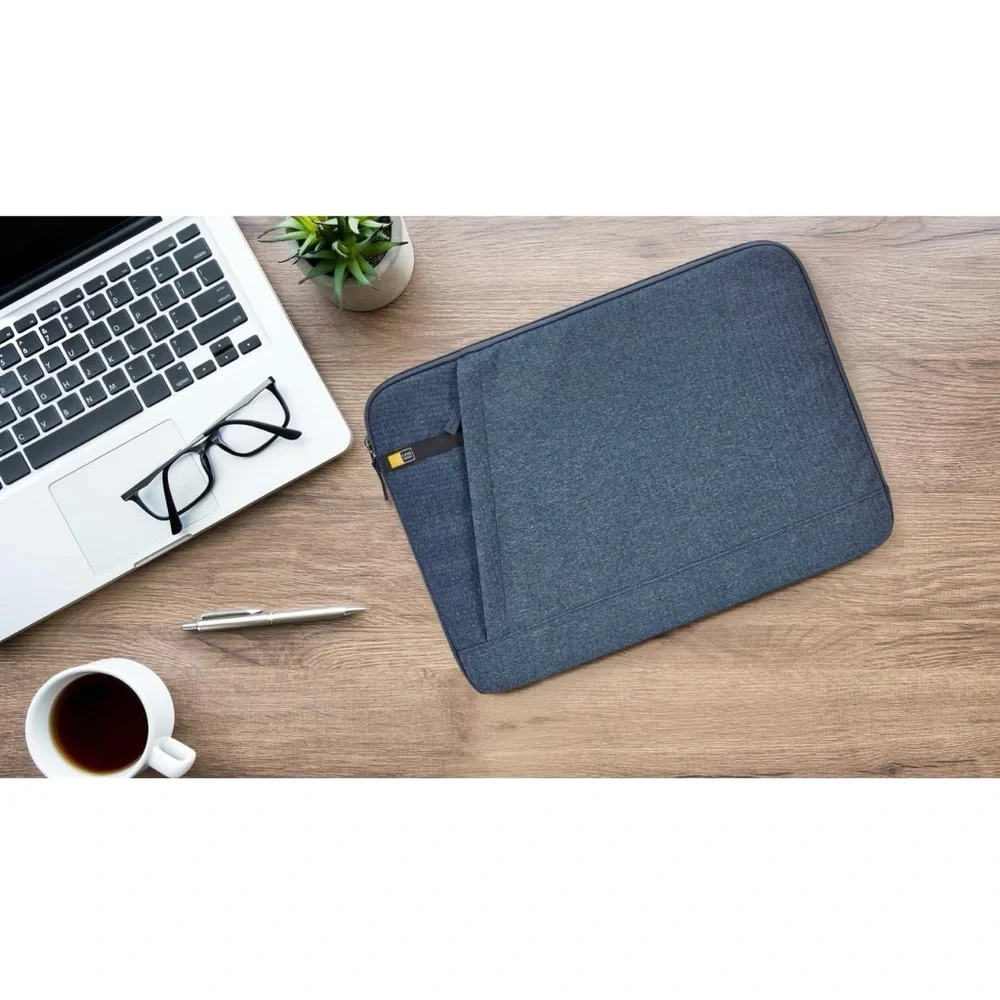 CASE LOGIC Denim Look Tablet Sleeve